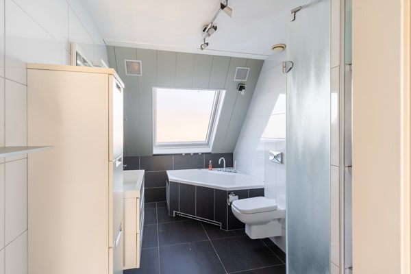 Medium property photo - Wolfswaard 82, 4153 CL Beesd